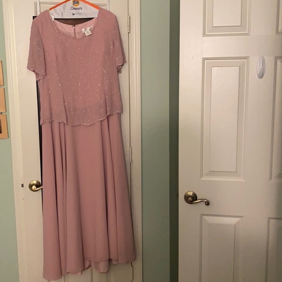 Night Scene Dresses & Skirts - Evening Gown
